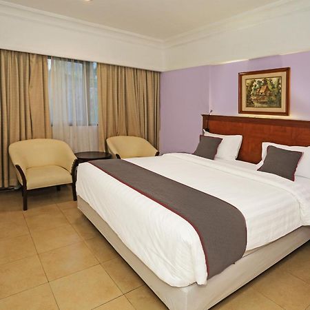 Collection O 91898 Series Hotel Kuningan Jakarta Exterior foto