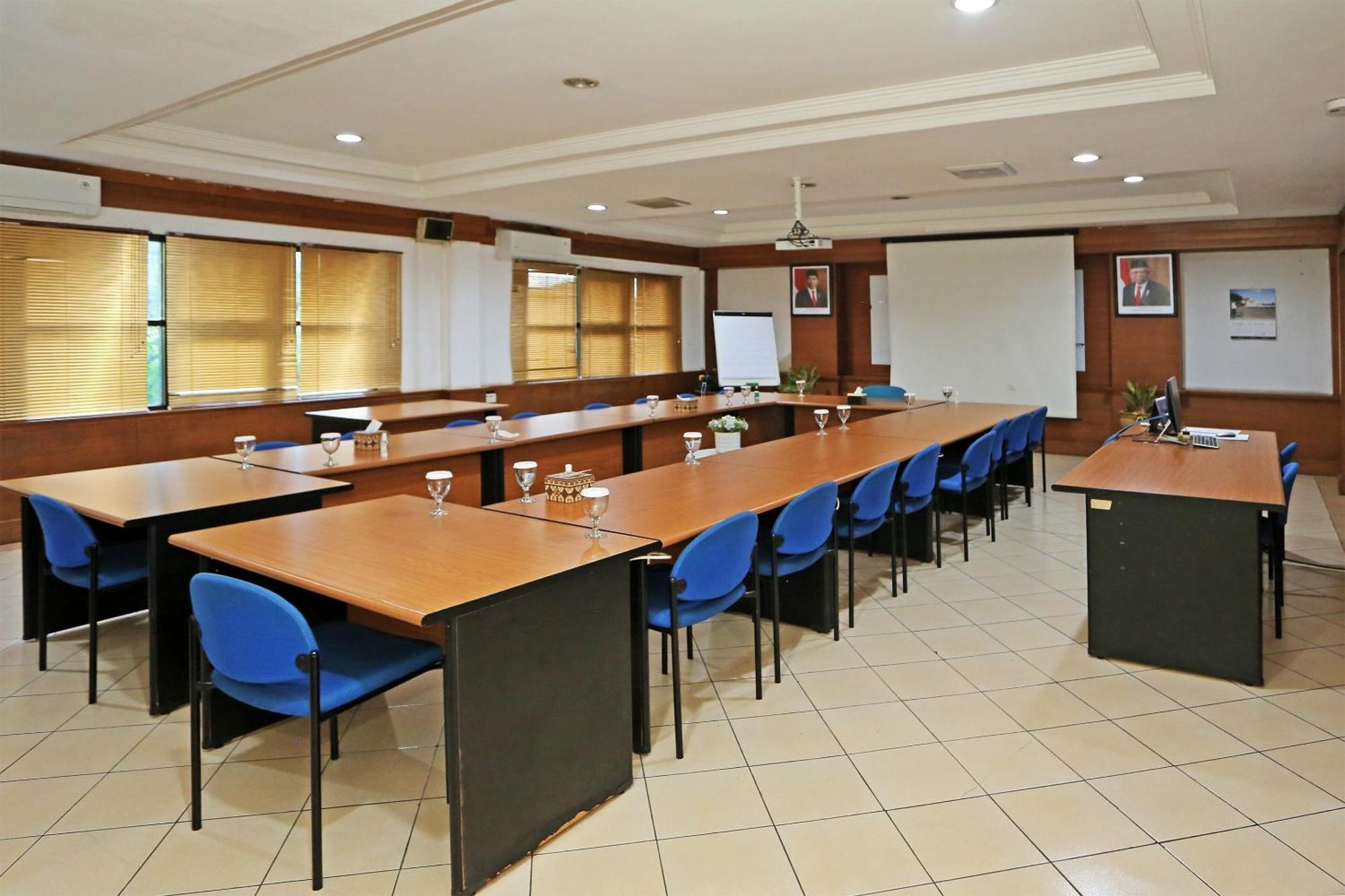 Collection O 91898 Series Hotel Kuningan Jakarta Exterior foto