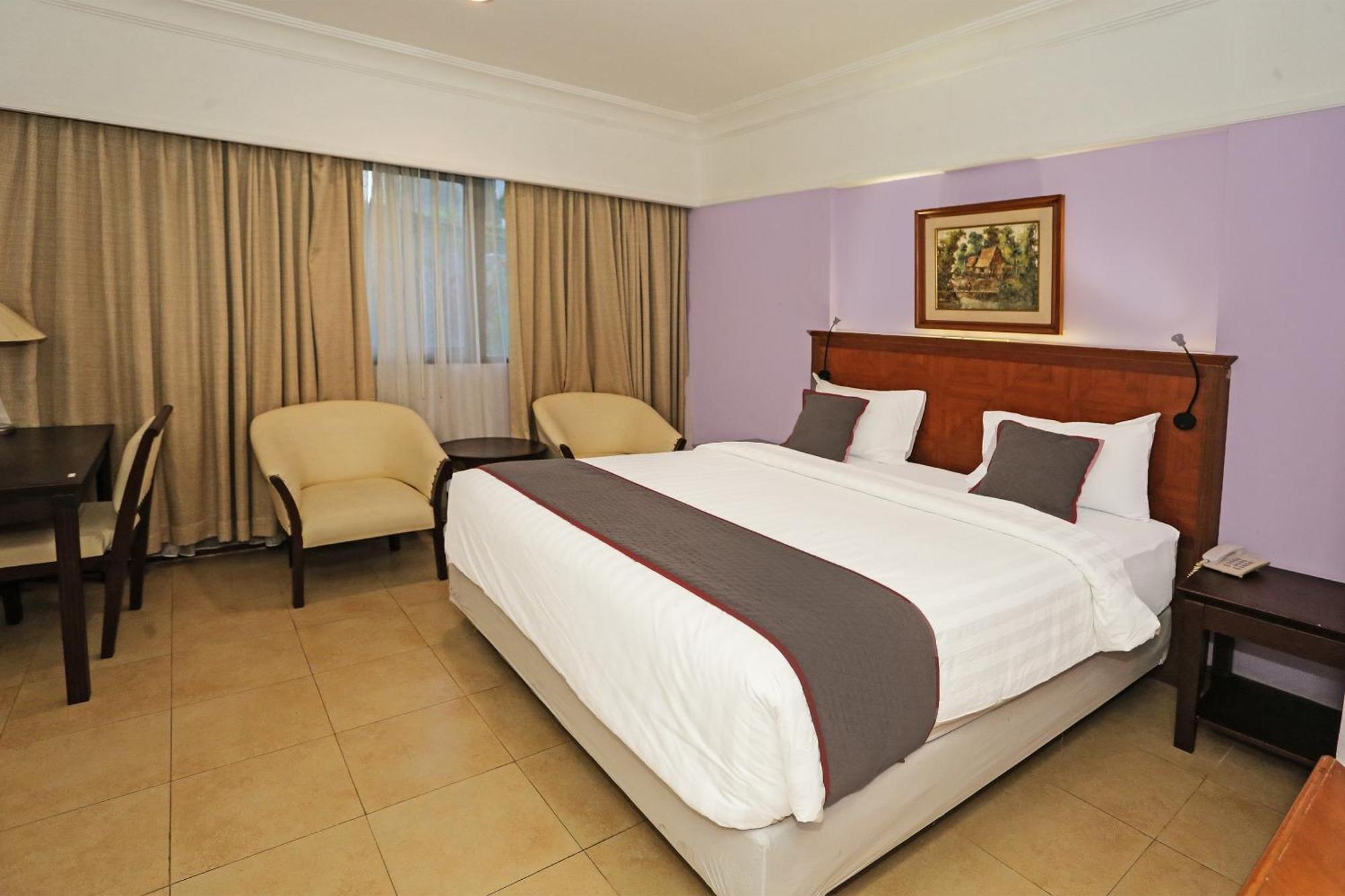 Collection O 91898 Series Hotel Kuningan Jakarta Exterior foto