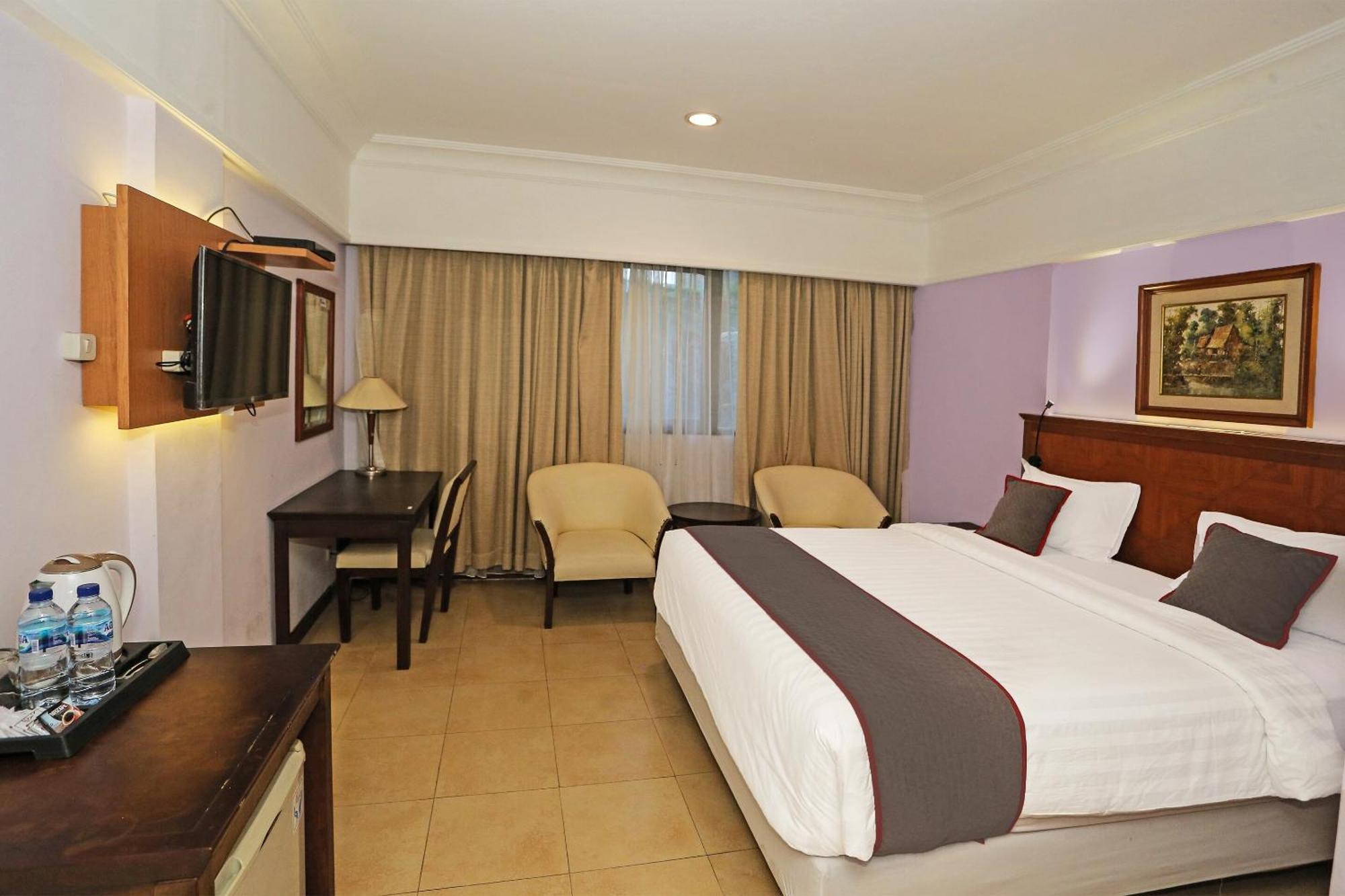 Collection O 91898 Series Hotel Kuningan Jakarta Exterior foto